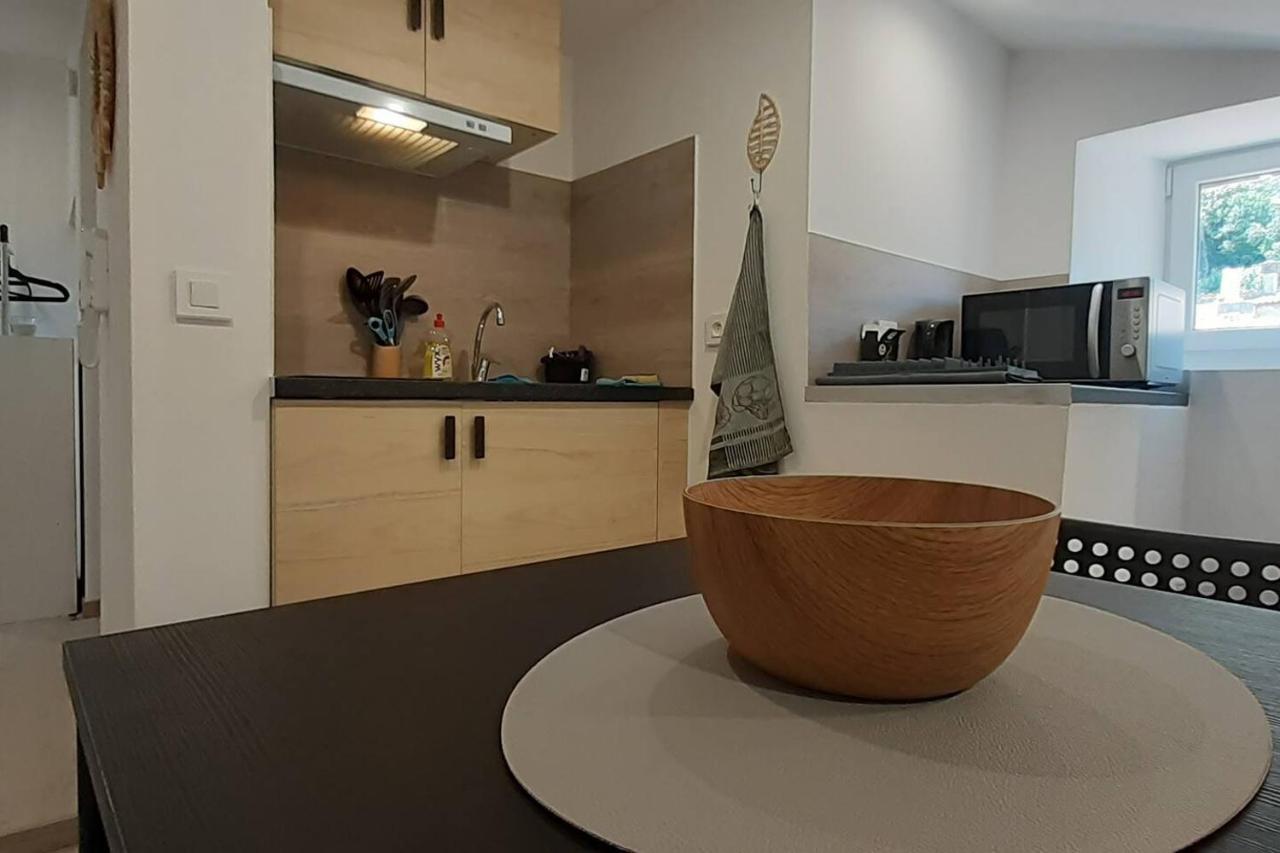 Studio Refait A Neuf, Aux Mees, A 20Min De Dignes Les Mees Bagian luar foto